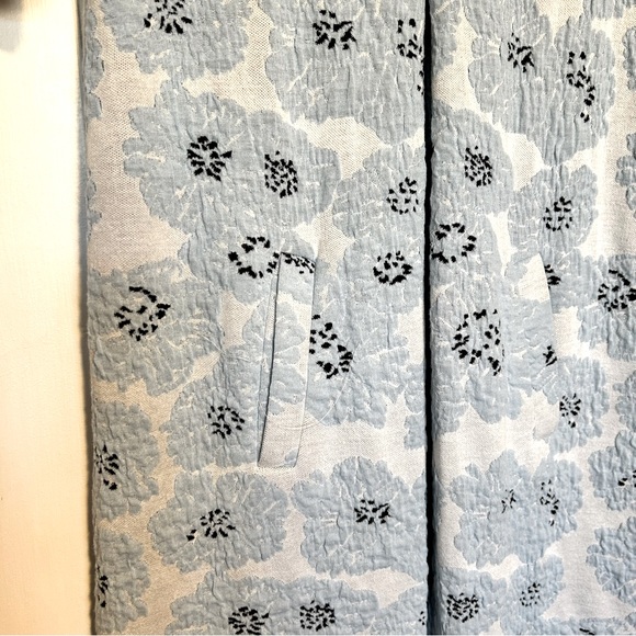 Tyler Boe Short Sleeve Blue Floral Dress with Pockets | Size Medium - Picture 3 of 13